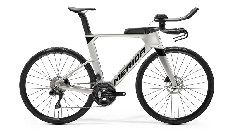 Load image into Gallery viewer, Merida Time Warp Between-the-arms hydration system
